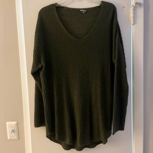 Long sleeve green sweater